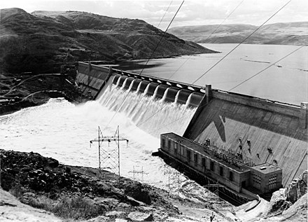 Прямые плотины. Дамба Гранд-кули. Плотина Гранд-кули (Grand coulee dam), США. ГЭС Гранд-кули 1942. ГЭС на реке Колумбия.