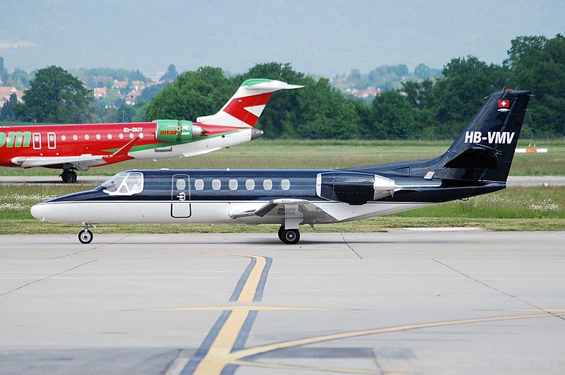 File:HB-VMV at Geneva (8205864551).jpg