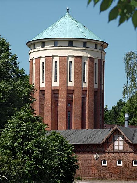 File:HH-Ochsenzoll Wasserturm.jpg