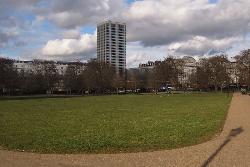 File:Hyde Park Paths - geograph.org.uk - 4360345.jpg