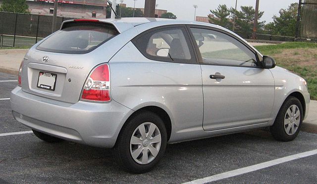 2008 hyundai accent hatchback custom