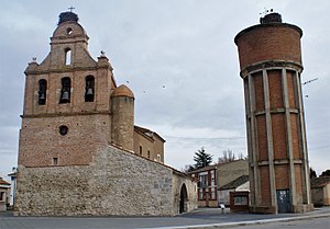 Iglesia y depósito de Remondo.jpg