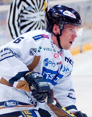 <span class="mw-page-title-main">Ilkka Mikkola</span> Finnish ice hockey player