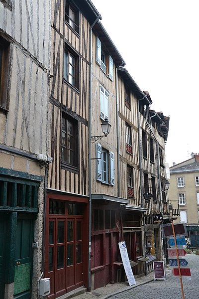 File:Immeuble 38 rue de la Boucherie - Limoges.jpg