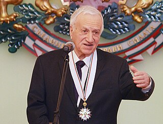 <span class="mw-page-title-main">Ivan Abadzhiev</span> Bulgarian weightlifter (1932–2017)