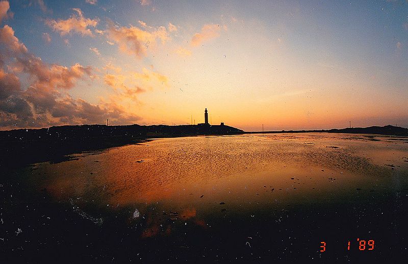 File:January Tropic Colors of Atlantic Ocean Gulf Stream - Master Earth Photography 1989 Ferragudo Faro - Tower Sundowner - panoramio.jpg