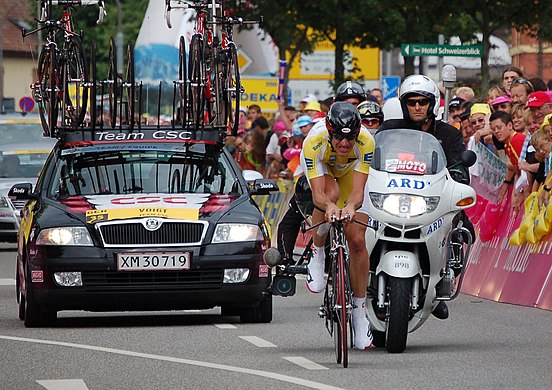 Jens Voigt lors de son contre-la-montre victorieux à Bad Sckingen dans le Tour d'Allemagne 2006.  (définition réelle 1 845  1 302)