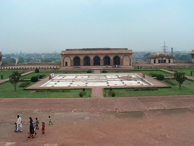 File:July 9 2005 - The Lahore Fort-Sleeping chamber of Jahangir panoramic view.jpg