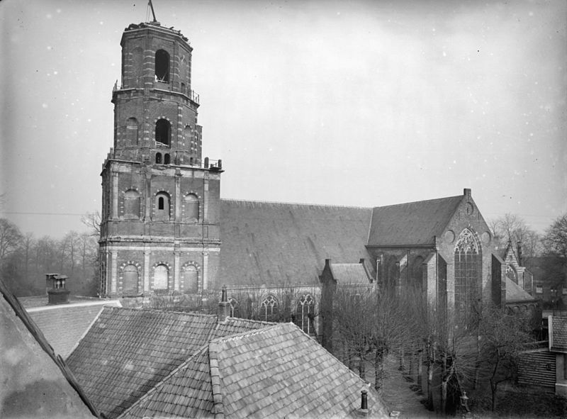 File:Kerk naar het noord-oosten - IJsselstein - 20119768 - RCE.jpg