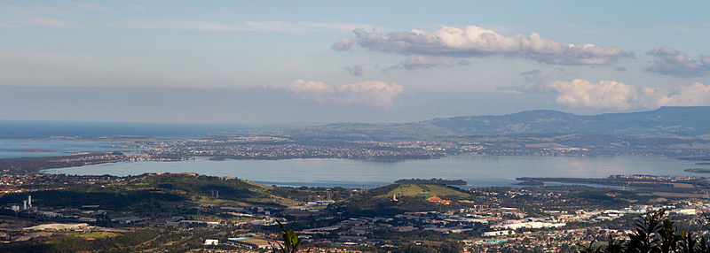 File:Lake Illawarra. View from Sublime Point lookout.jpg