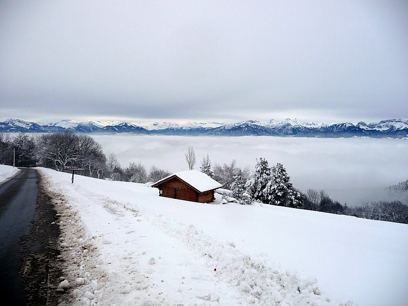 File:Le Saleve - panoramio - Patrick Nouhailler's….jpg