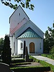 Kyrka med absid