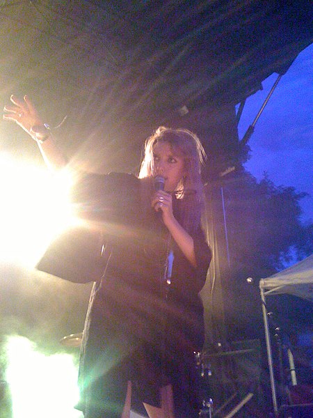 File:Lykke Li Osheaga Montreal 2009-08-01.jpg