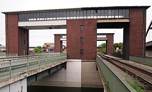 Mühlaubrücke lift bridge, Mannheim, Germany
