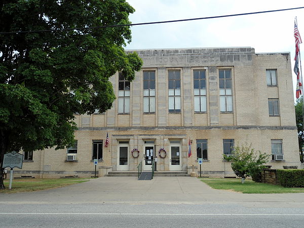 Image: Madison County Courthouse in Huntsville, AR