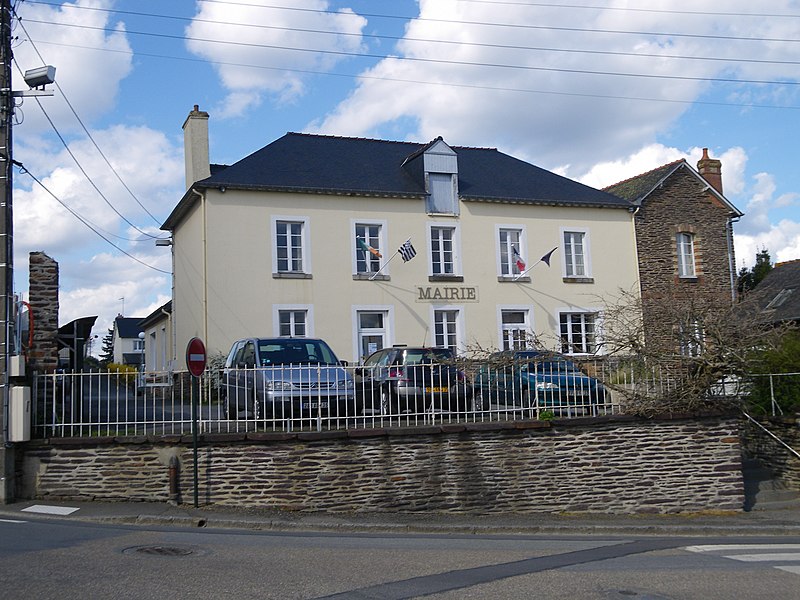 File:Mairie de noyal sur seiche - panoramio.jpg