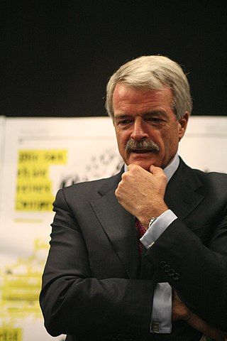 <span class="mw-page-title-main">Malcolm Grant</span> British lawyer, chairman of NHS England