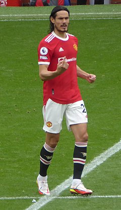 Cavani jugando con el Manchester United en 2021