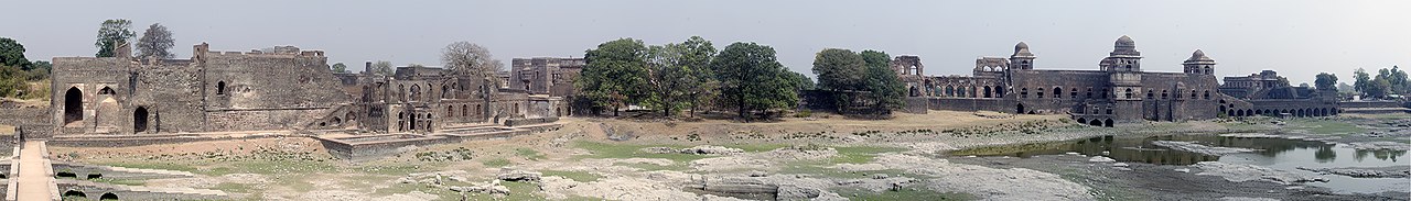 Mandu Ruins Wikivoyage Banner.jpg