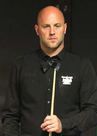 <span class="mw-page-title-main">Mark King (snooker player)</span> English professional snooker player