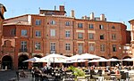 Montauban - Place Nationale - Nummer 1 til 6.JPG