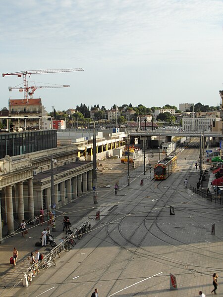 File:Montpellier - Tramway - Centre de la ville (7902449274).jpg