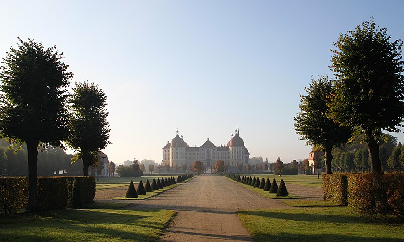 File:MoritzburgOct11 ViewFromGarden.jpg