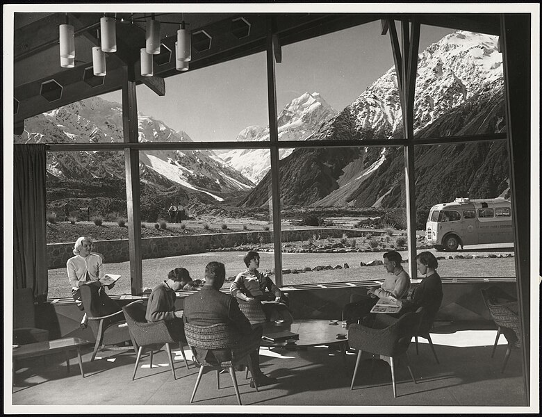 File:Mount Cook from the Hermitage Hotel.jpg