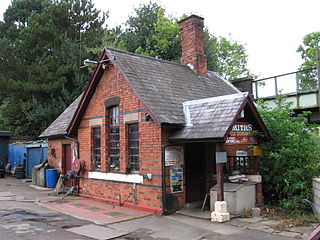 <span class="mw-page-title-main">Tibshelf & Newton railway station</span> Former railway station in Derbyshire, England