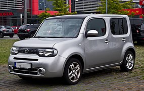 Nissan Cube (Z12) – Frontansicht, 25. August 2013, Düsseldorf.jpg