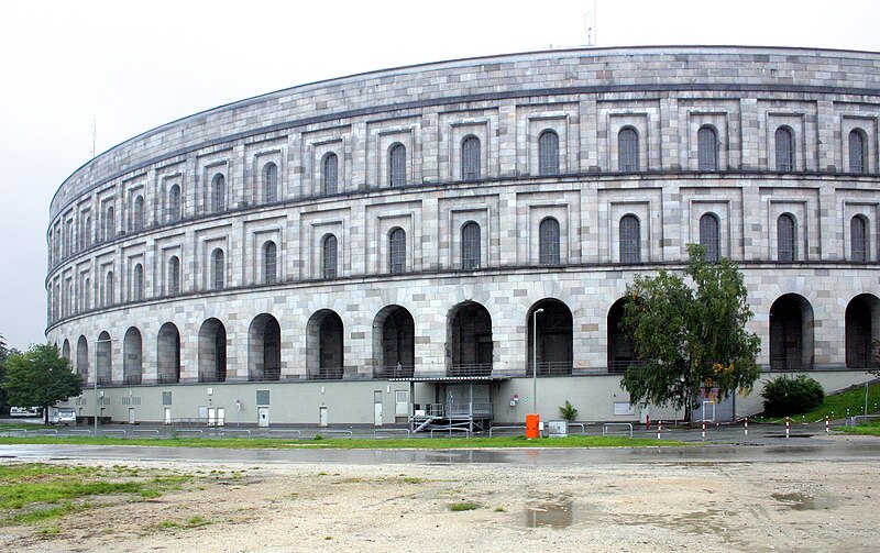 File:Nuernberg-Kongresshalle-12-aussen-2005-gje.jpg