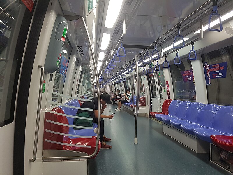 File:On the MRT in Singapore.jpg