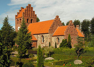 Oppe Sundby Kirke Frederiksborg Denmark.jpg