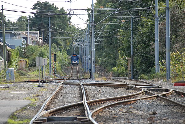 SL79 tram approaching Holtet