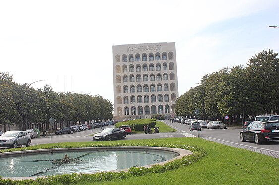 Palazzo della Civiltà Italiana in rome 2018