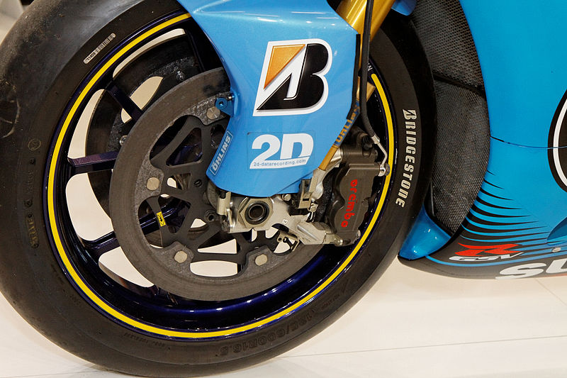 File:Paris - Salon de la moto 2011 - Suzuki - MotoGP 2011 - 011.jpg