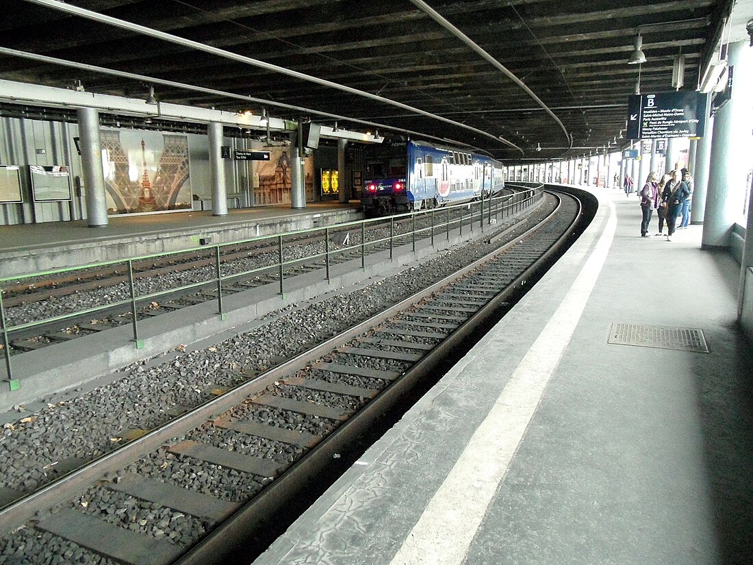 Bahnhof Champ de Mars - Tour Eiffel