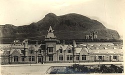 The Parkside Works: operated by the publishing firm Thomas Nelson & Sons between 1880 and 1968; Thomas Nelson the younger's house, St Leonard's, is visible in the background right Parkside Works.jpg