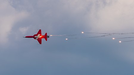 English: Swiss Air Force/Patrouille Suisse Northrop F-5E Tiger II display team at ILA Berlin Air Show 2016.