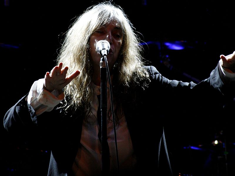 File:Patti Smith performing at Roundhouse, London.jpg