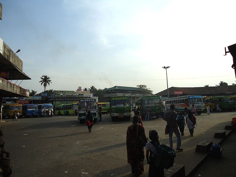 File:Perumbavoor Private Bus Station Buses.JPG