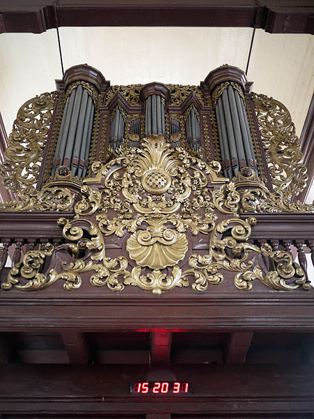 File:Pipe organ Church of Sion, Jakarta.jpg