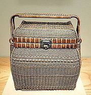 Rattan wicker basket, 1883 Portable basket for tea utensils, by Hayakawa Shokosai I, Japan, Osaka, 1883 - Asian Art Museum of San Francisco - DSC01496.JPG