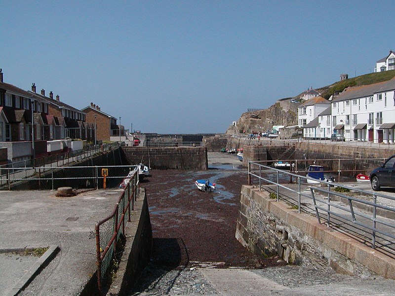 File:Portreath Haven ebb.jpg