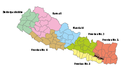 Placering af Udayapur-distriktet (mørkere rødt) i provins nr. 1 og i Nepal.