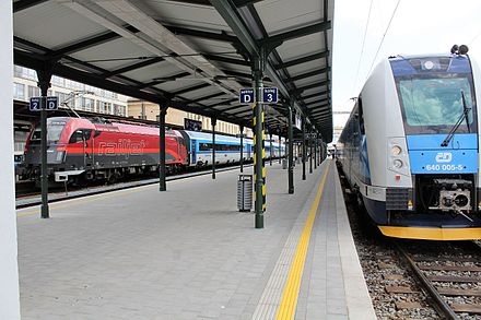 The Railjet train Bedřich Smetana to Prague and RegioPanter at 2. platform