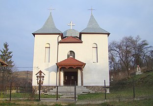 Biserica ortodoxă, cu hramul Sfântul Ierarh Simion Ștefan