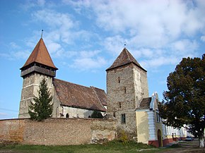 Biserica evanghelică din sat