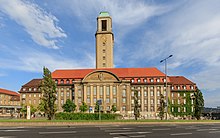 Rathaus B-Spandau 07-2017.jpg