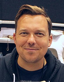 Rick Remender wrote the first 22 issues of Venom's 2011 series. Rick Remender - 01.jpg